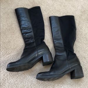 ❌ sold❌ Black leather boots stretch fabric back
